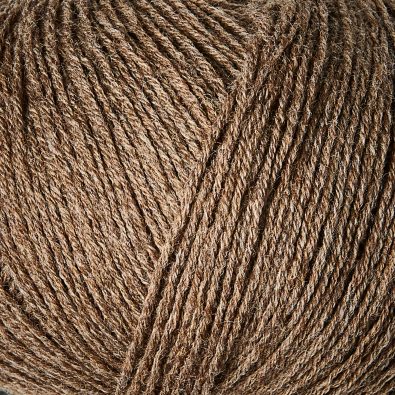 Knitting_for_olive_merino_hasselnod_5428 (1)
